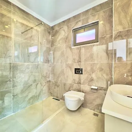 10 Person In Kalkan Sona * Kaş
