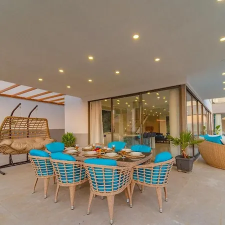 10 Person In Kalkan Sona * 卡斯